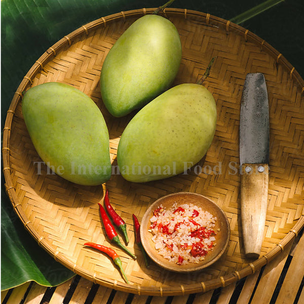 Totapuri Green Mangoes (deliveries from 19th May 2025)